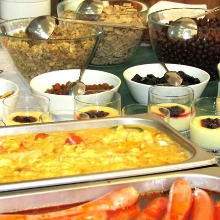 Adria Hotel 3*